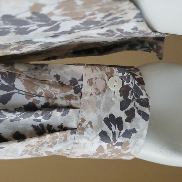 EDDIE BAUER Wrinkle Free Shaped Fit Long Sleeve Button Down Shirt SIZE: S - Picture 4 of 11